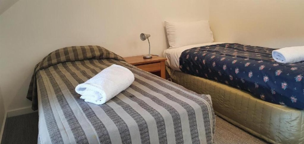 Lakefront Apartments,18 LAKE ESPLANADE ROAD Image 11