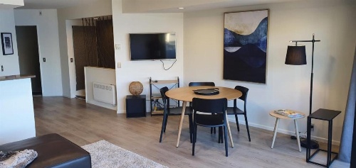 Lakefront Apartments,18 LAKE ESPLANADE ROAD image 15